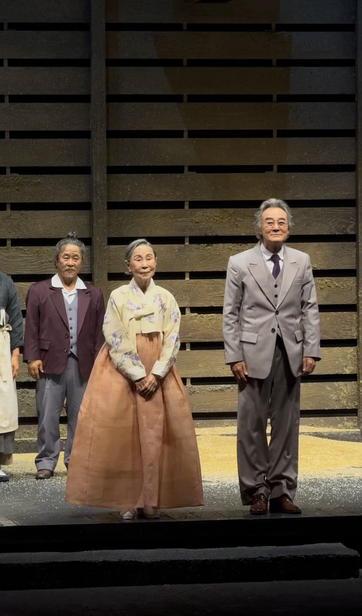 Son Suk als Yang Mal-le und Nam Myung-ryul als Seo Byung-hu in <Onkel Wanja> @Chloe