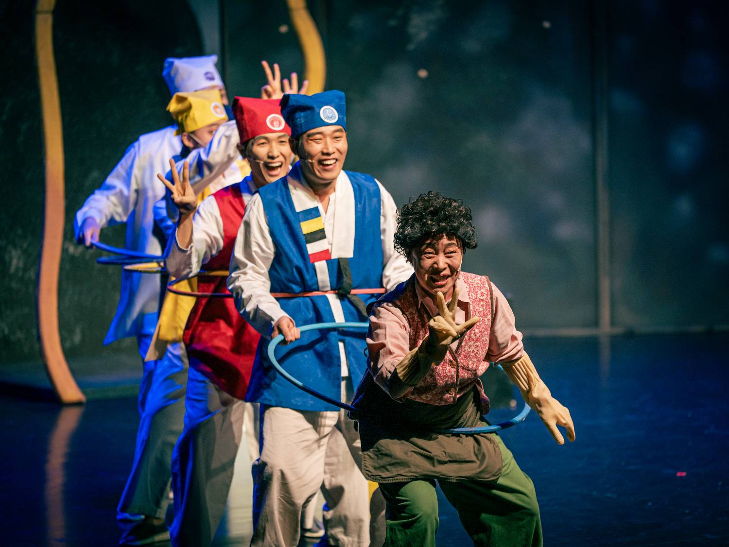 production photos ©극단 큰들 <찔레꽃>