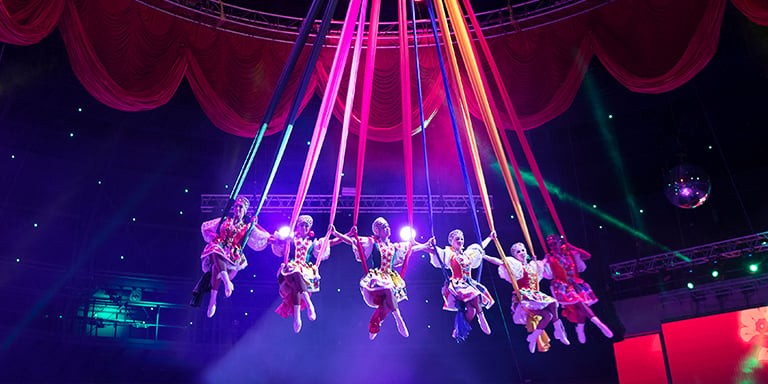 Photo credit: Wereldkerstcircus - Theater.nl