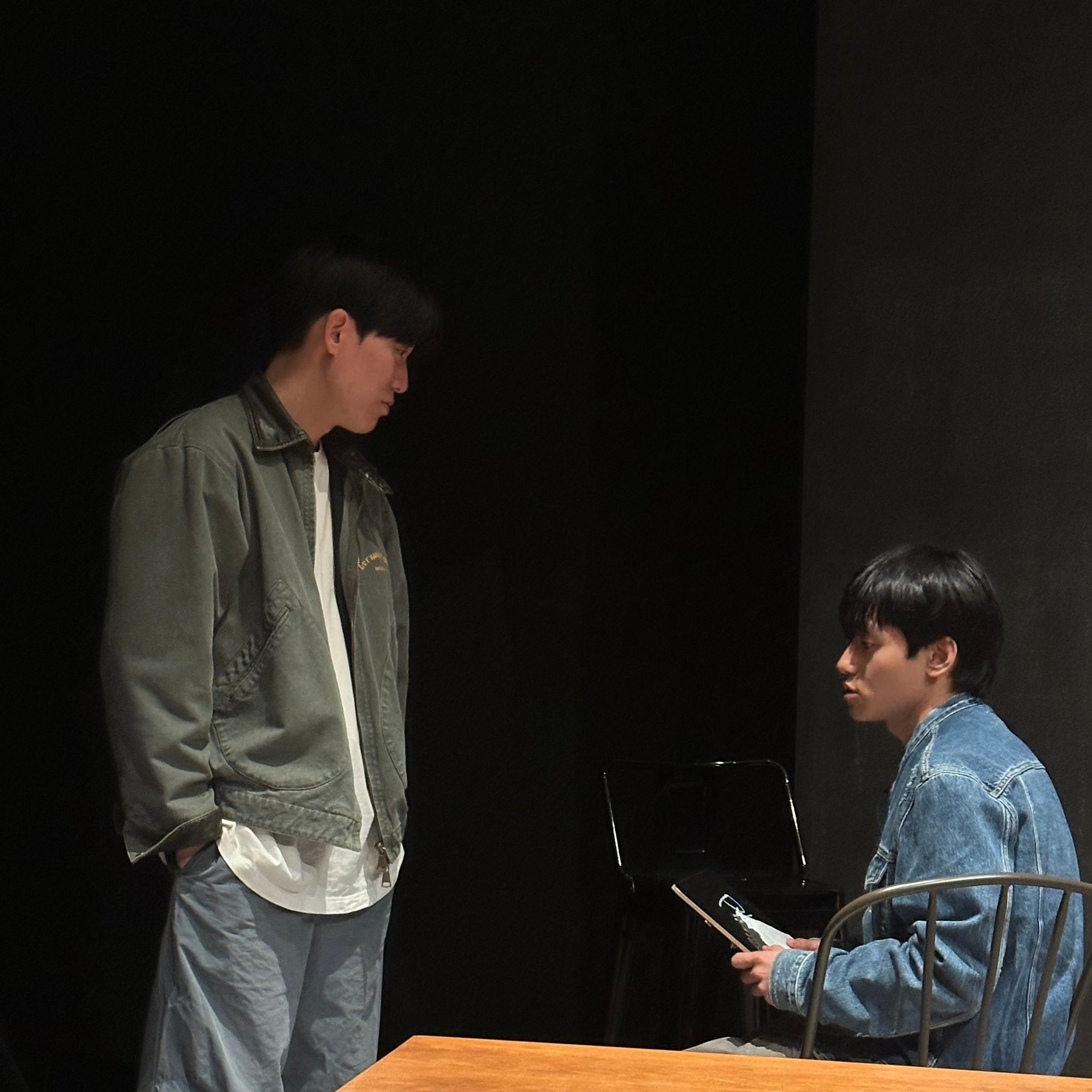 Practice Photo [Twitter @contem_theatre]